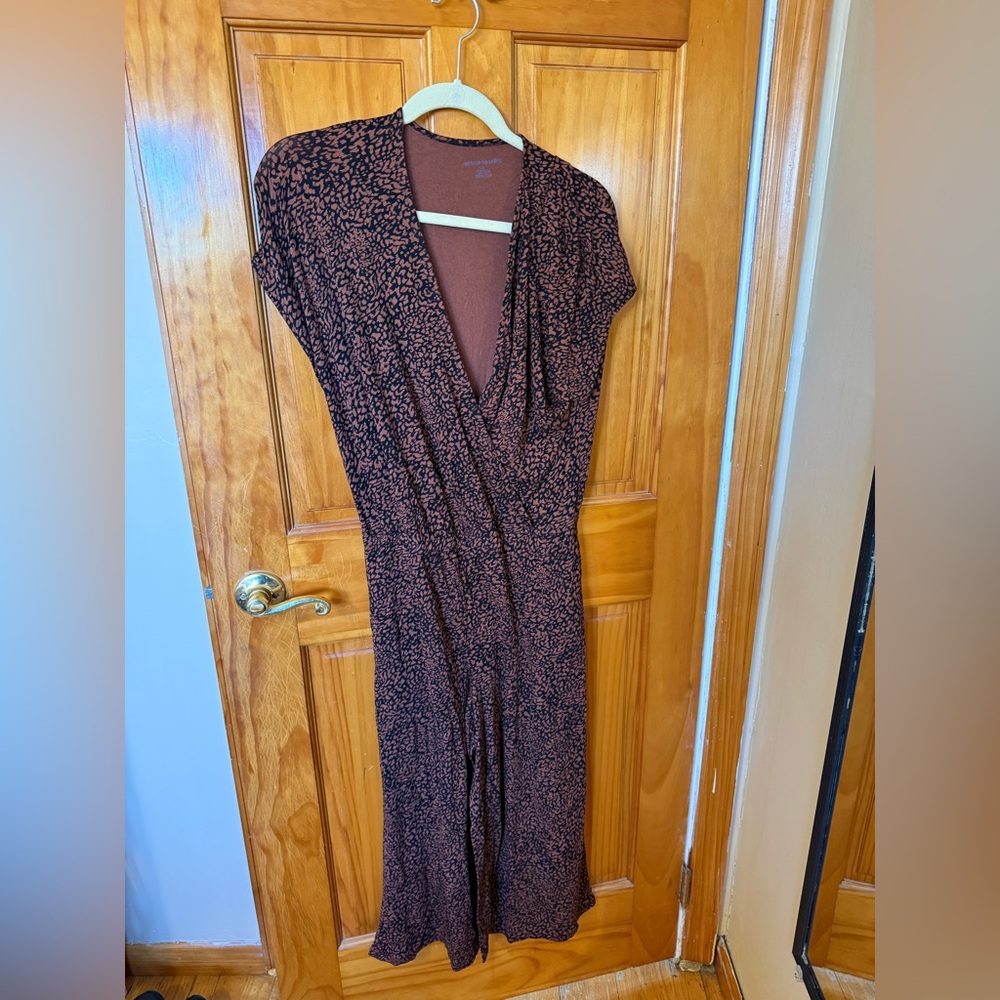 Amazon Essentials Cheetah Jumpsuit Size Medium